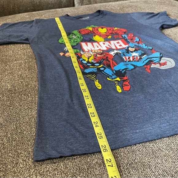 Marvel T-Shirt - Picture 4 of 5